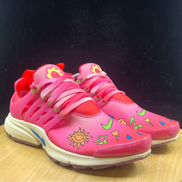 Athletic_Shoes